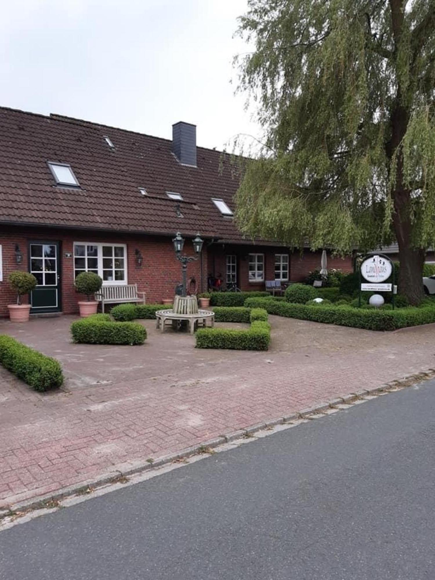 Landhaus Greetsiel Am Hafen "Meeresbrise" Krummhörn Exterior foto