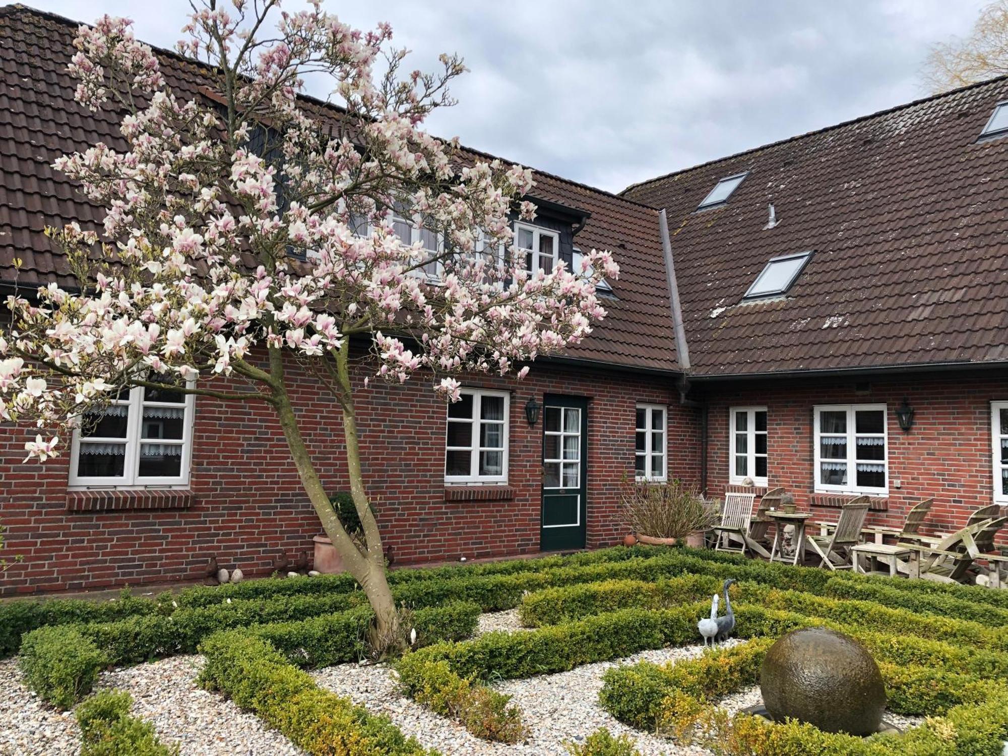 Landhaus Greetsiel Am Hafen "Meeresbrise" Krummhörn Exterior foto